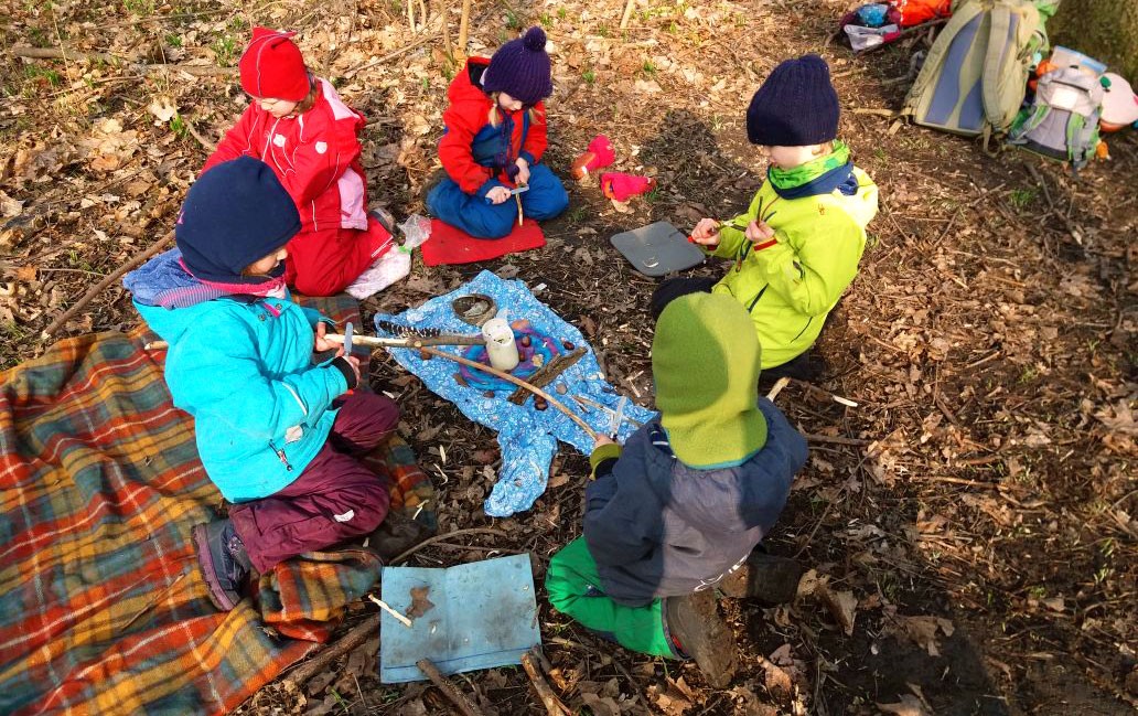 Kindergeburtstag für Jungen und Mädchen in der Natur