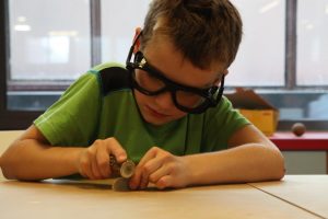 Workshop im Ruhr Museum: Mammut, Mensch und Feuerstein