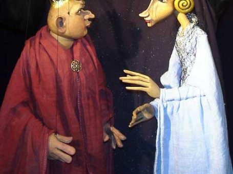 Open-Air-Figurentheater: Prinz Eselsohr am 18.7.2021 um 16.00 Uhr