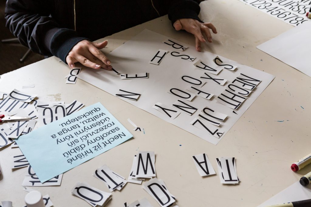 Detektiv*innen im Ozean der Sprachen