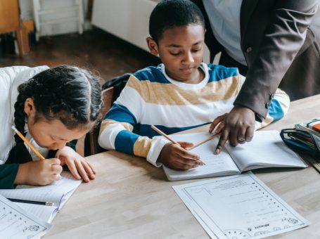 Intensivkurse für Schüler*innen in den Sommerferien